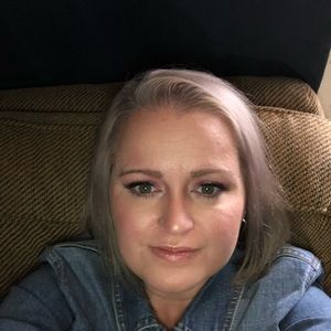 Meet your Posher, Daphne